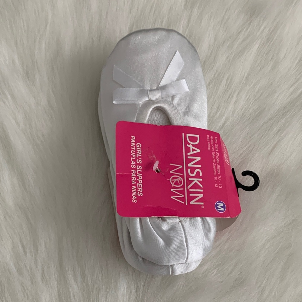 Danskin Now White Kids Slippers